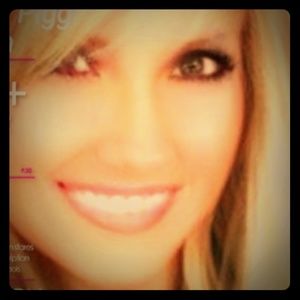 Meet Your Posher, Janet